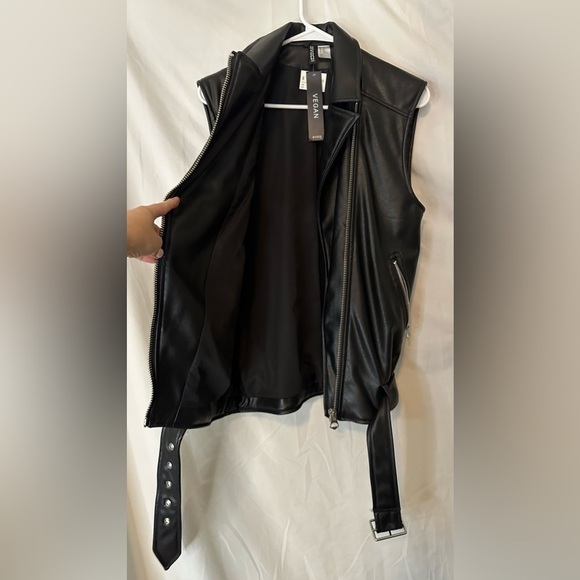 MOTO VEST - Picture 12 of 14